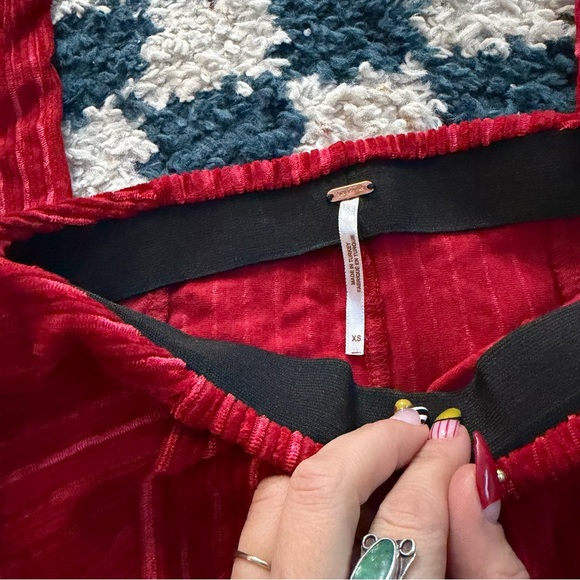 Free People red velvet flare pants - Picture 4 of 4